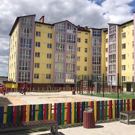 Абсолютно Новая Квартира-Студия В Жк Барский Zarvantsy Ngoại thất bức ảnh