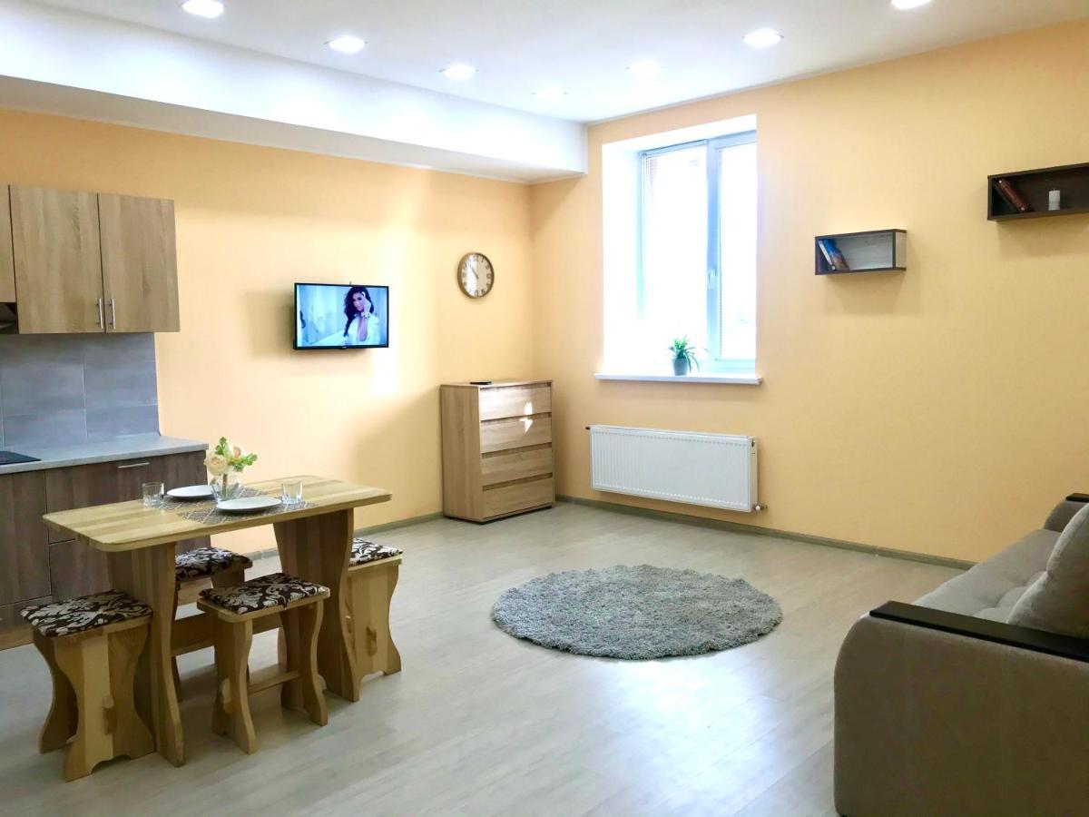 Абсолютно Новая Квартира-Студия В Жк Барский Zarvantsy Ngoại thất bức ảnh