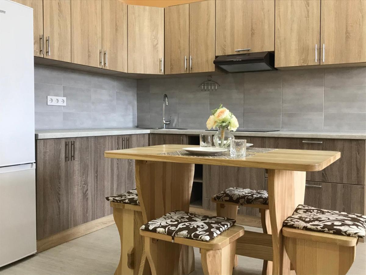 Абсолютно Новая Квартира-Студия В Жк Барский Zarvantsy Ngoại thất bức ảnh