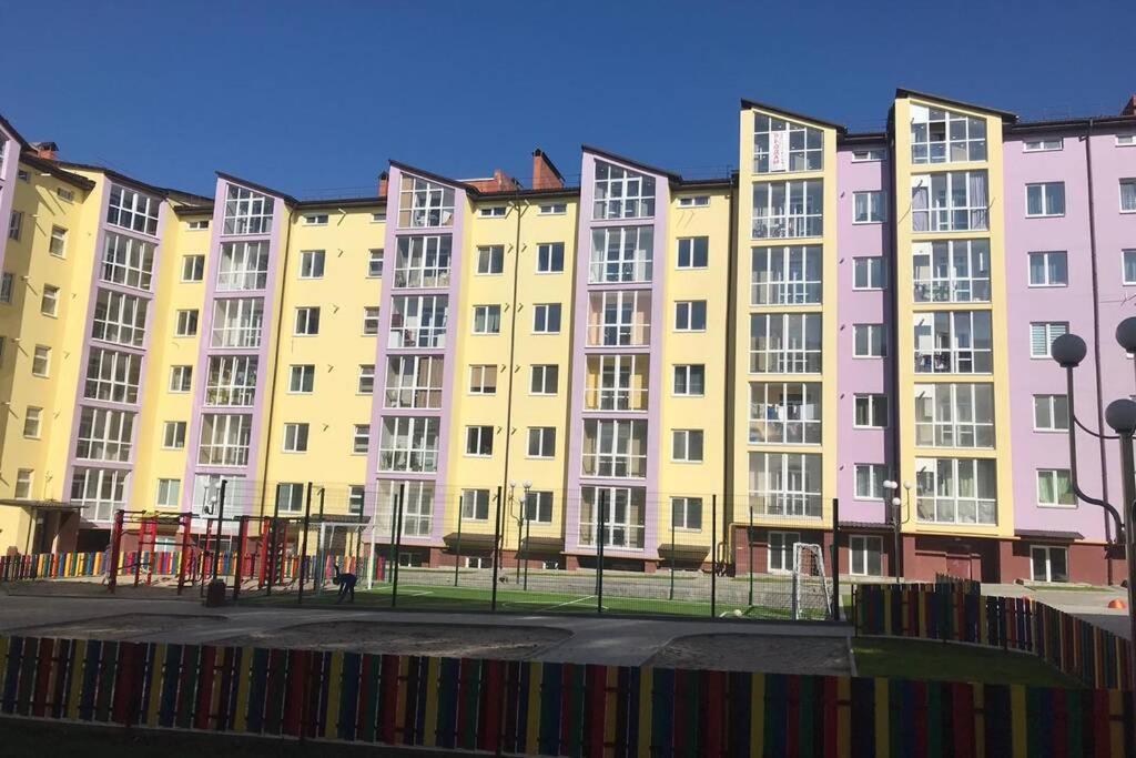 Абсолютно Новая Квартира-Студия В Жк Барский Zarvantsy Ngoại thất bức ảnh